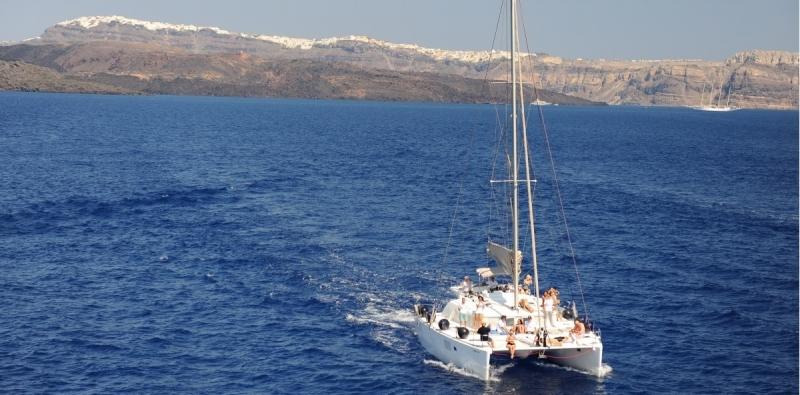 santorini catamaran cruise