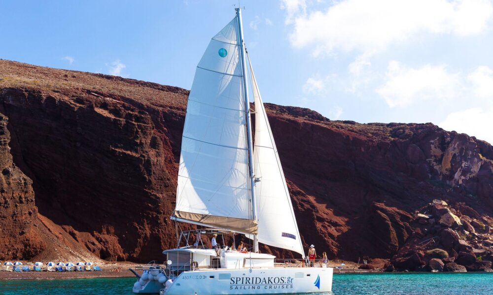 Santorini day trips to other islands with Spiridakos Sailing